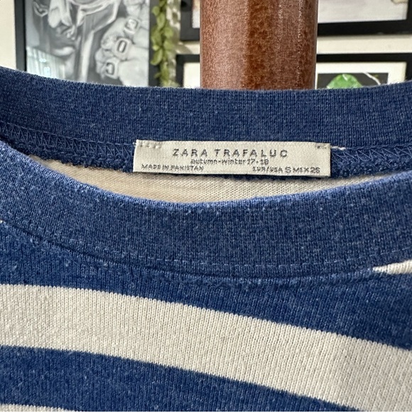 Zara White and Blue Striped Top - Picture 4 of 5